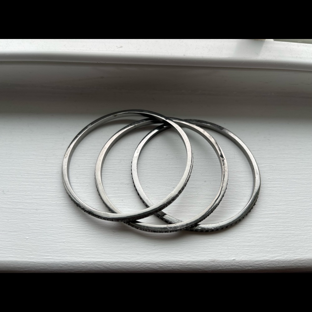 Express gunmetal silver rhinestone bangle set - Picture 3 of 4